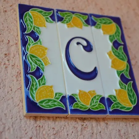 Alojamento de Acomodação e Pequeno-almoço Callistemon Porto Azzurro
